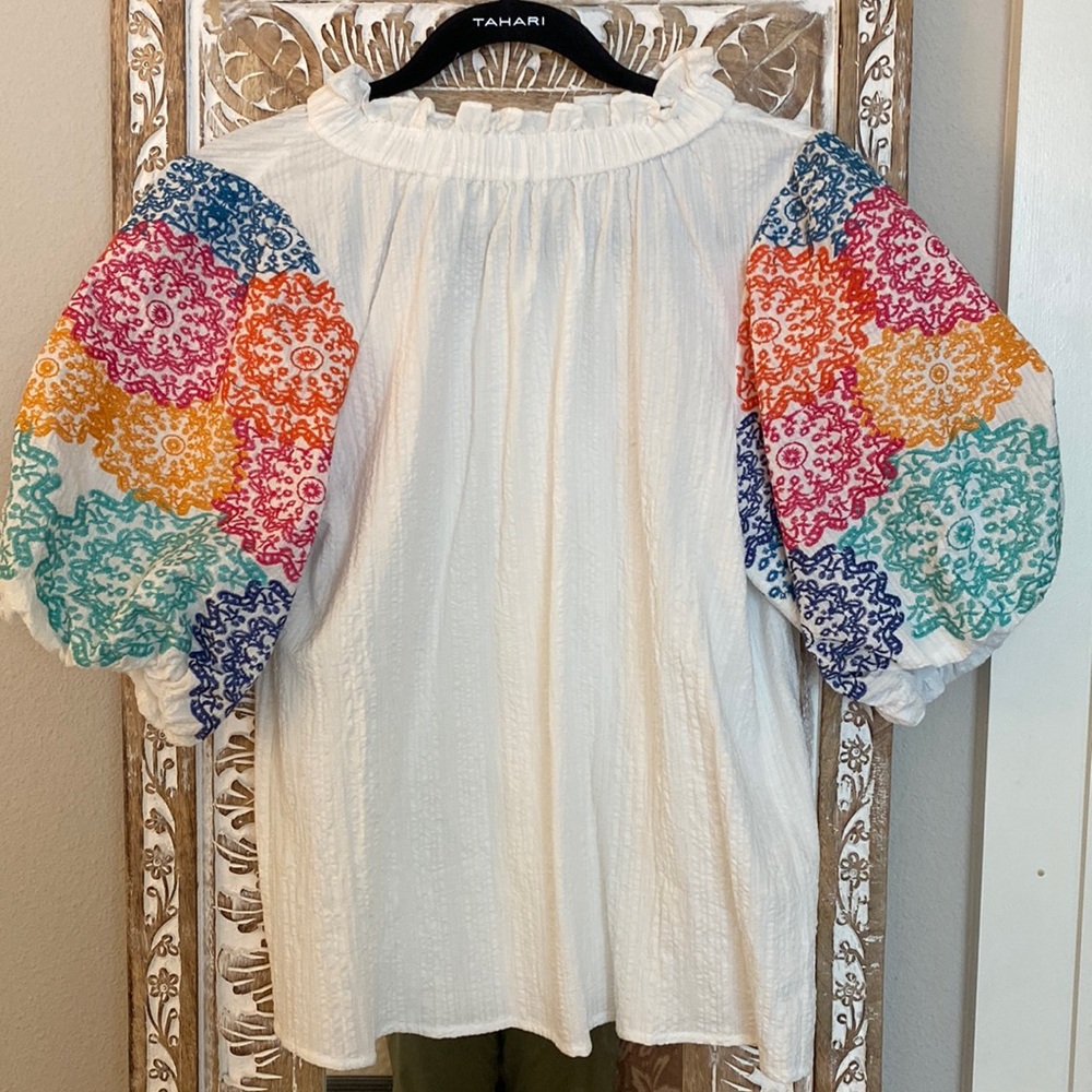 THML Embroidered Puff Sleeve Top NWT
